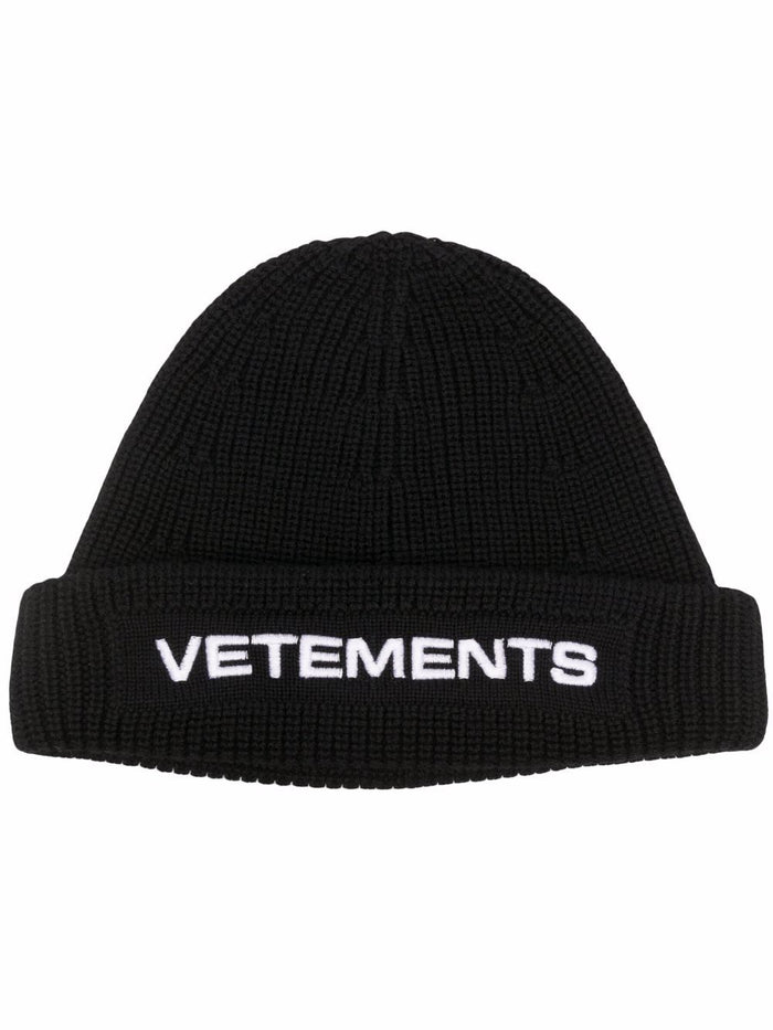 Vetements Embroidered Logo Beanie Hat Black Unisex