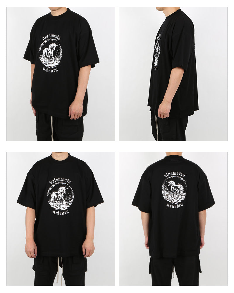 Vetements Unisex Unicorn Graphic Logo Oversized Short Sleeve T UE52TR200B 1611 B