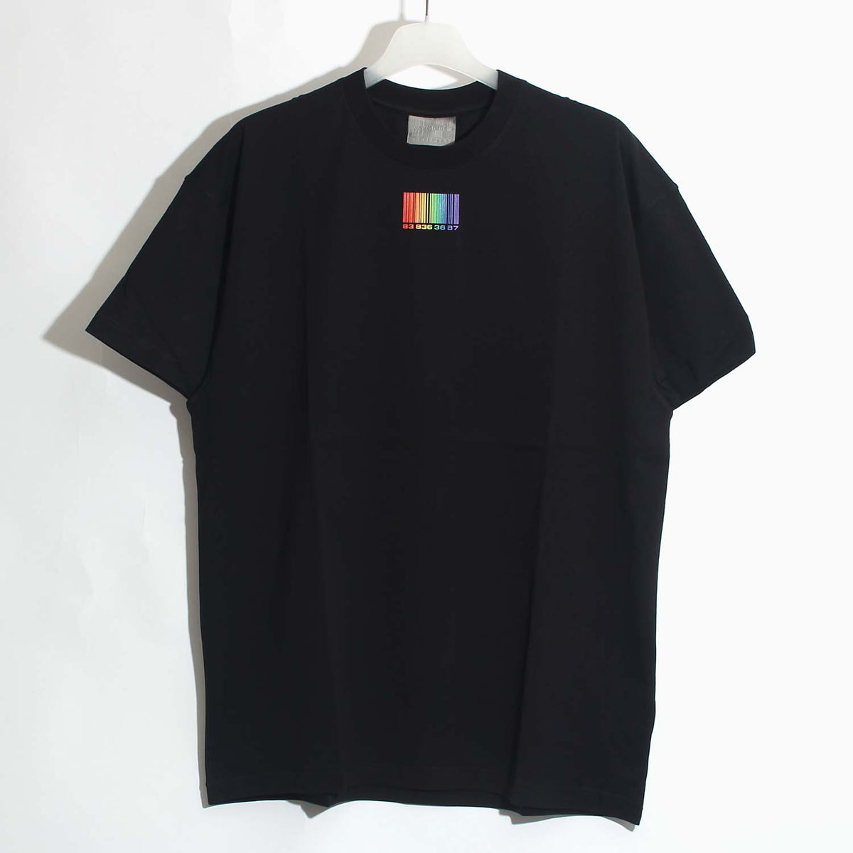 Vetements Men's Rainbow Barcode Black Short Sleeve T-Shirt VL12TR440B 1602