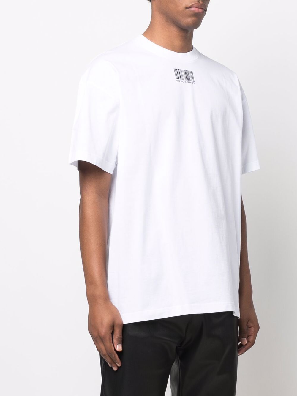 Vetements Men's VTMNTS Barcode Print White Short Sleeve T-Shirt VL12TR460W 1602