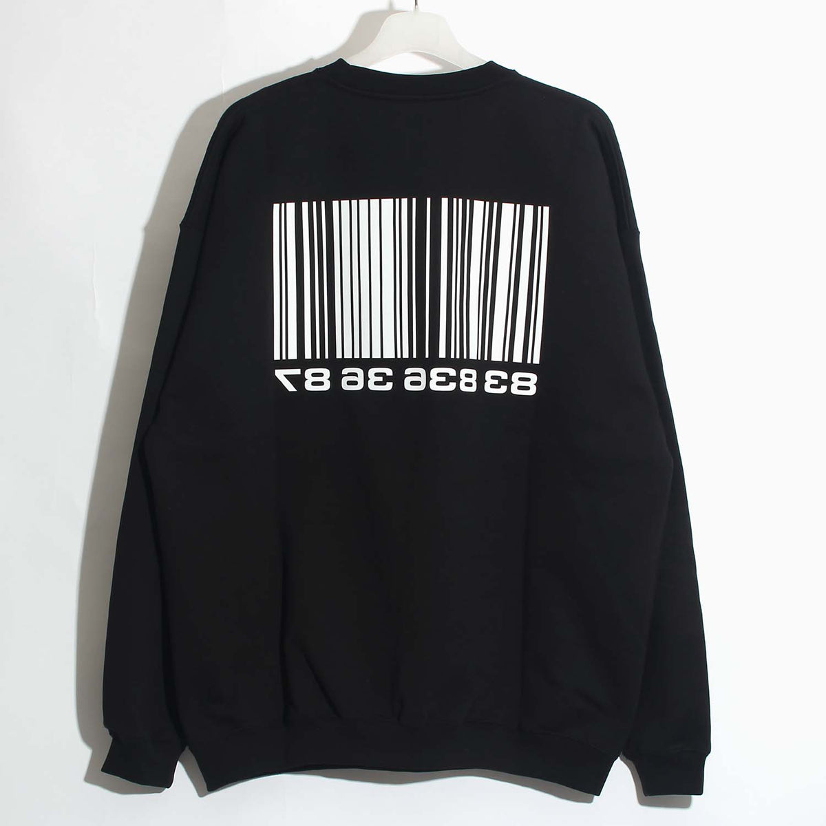 Vetements VTMNTS Barcode Print Black Crewneck Sweatshirt VL12TR100B 1606