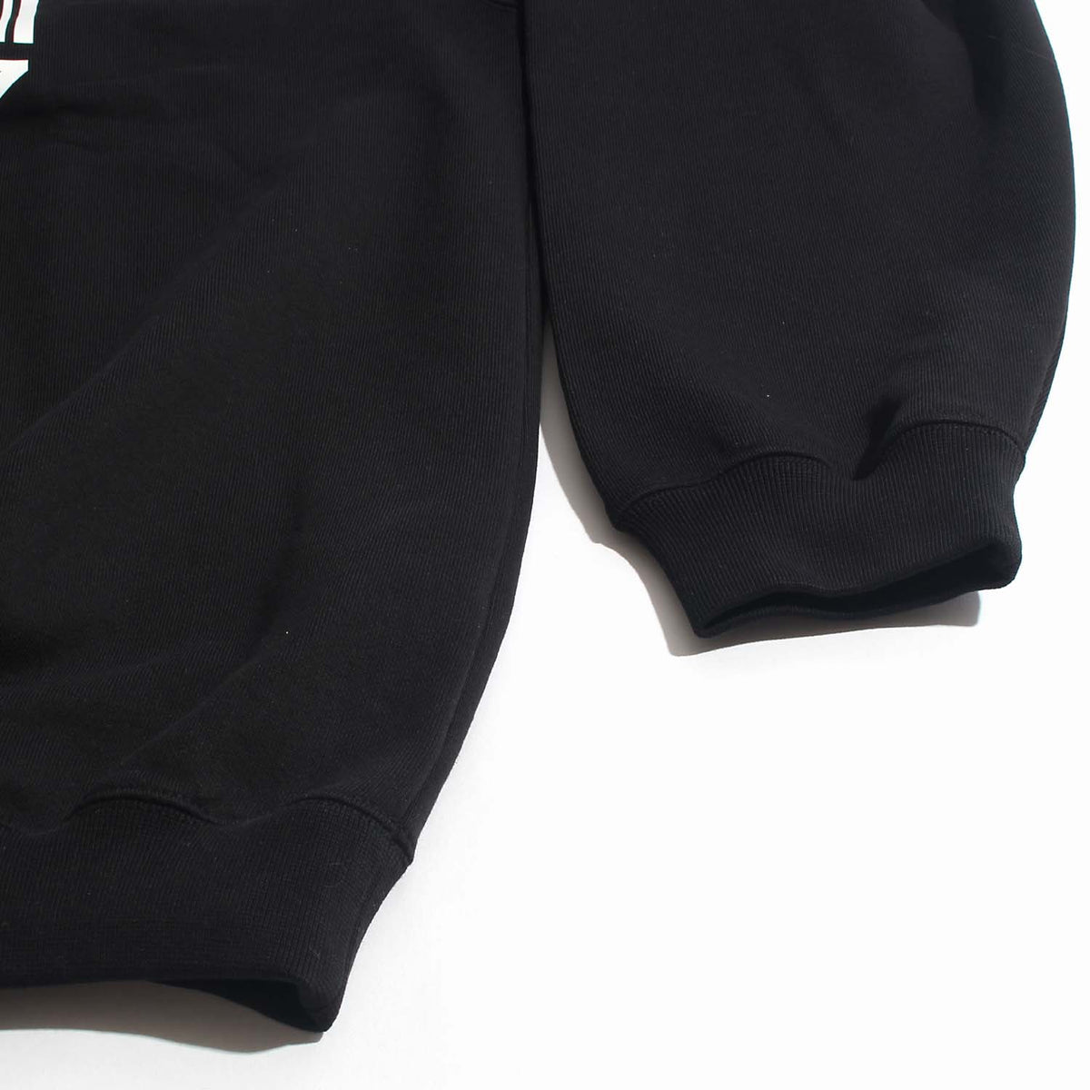 Vetements VTMNTS Barcode Print Black Crewneck Sweatshirt VL12TR100B 1606