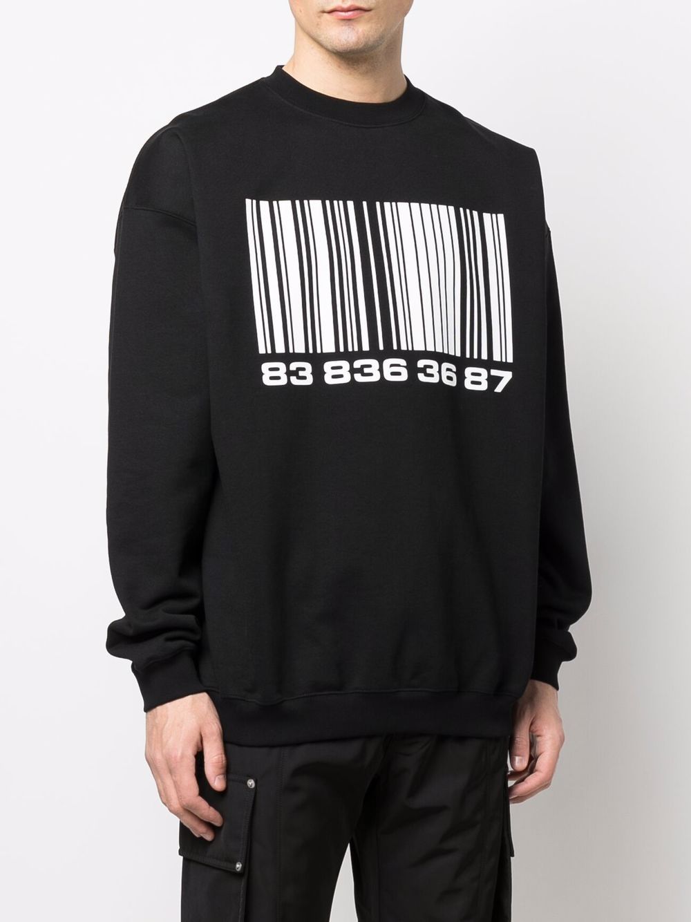 Vetements VTMNTS Barcode Print Black Crewneck Sweatshirt VL12TR100B 1606