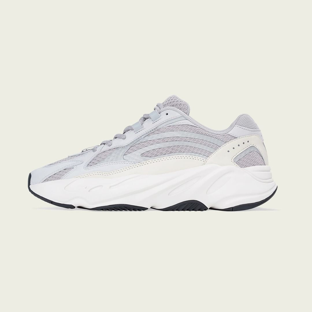 Adidas Yeezy Boost 700 V2 Static Women's Low-Top Sneakers 220 235