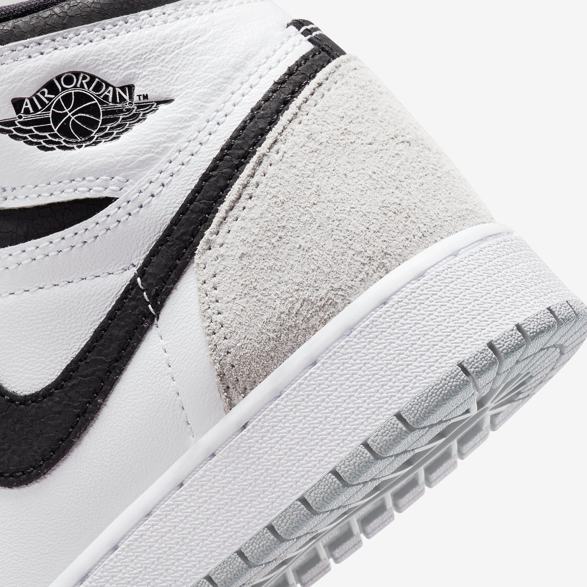 Air Jordan Bleached Coral Retro High OG GS Women’s High-Top Sneakers