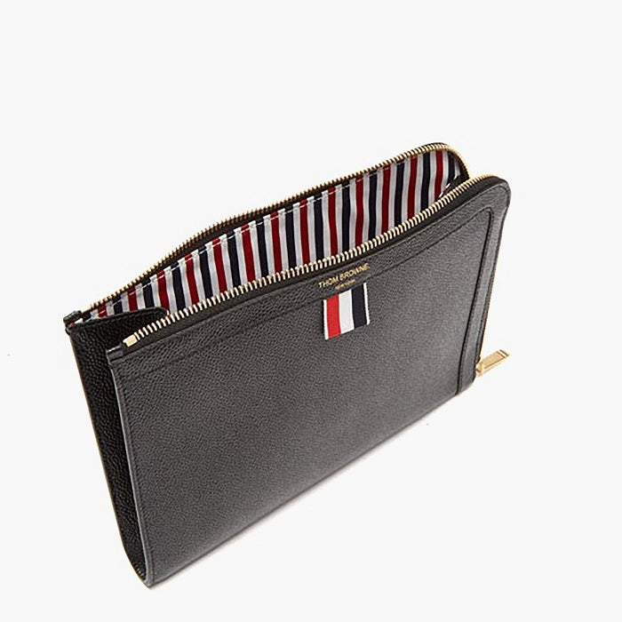 THOM BROWNE Men's Pebble-Grain Leather Mini Clutch MAC072A 00198 001 1