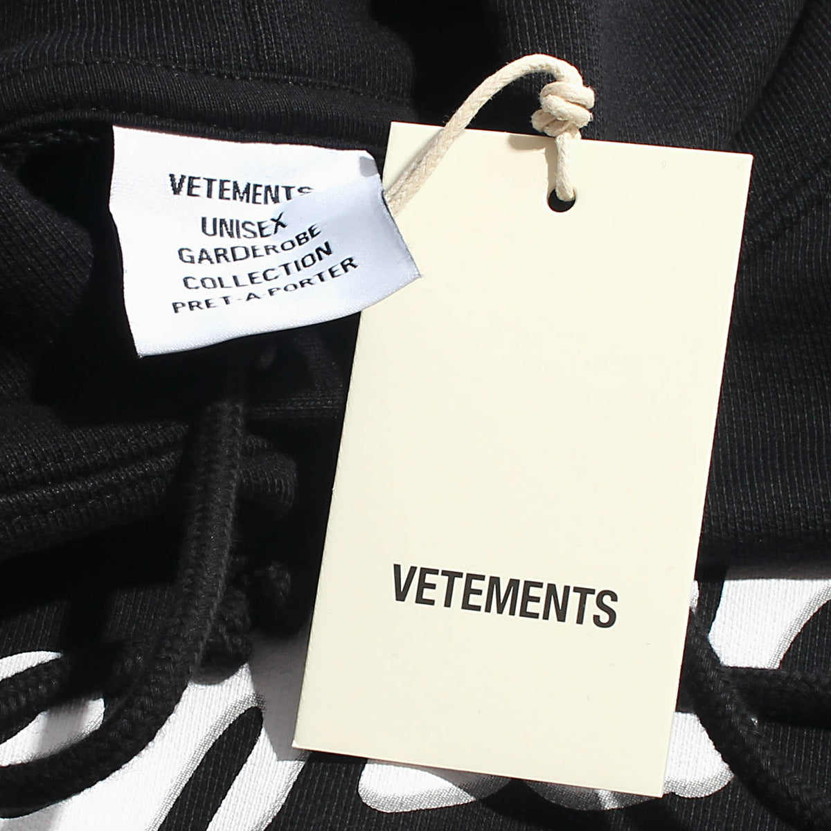 Vetements Oversized Sweet Logo Black Hoodie UA53HD320B
