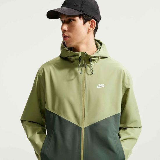 Nike Men’s Jacket IO4380 377 DOM