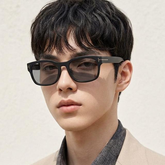 TOM FORD Gray Semi-Mirrored Matte Black Acetate Sunglasses Unisex TF1232DN 02A
