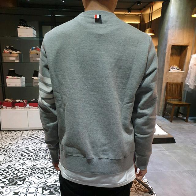 THOM BROWNE 4-Bar Armband Loopback Classic Sweatshirt Gray Unisex