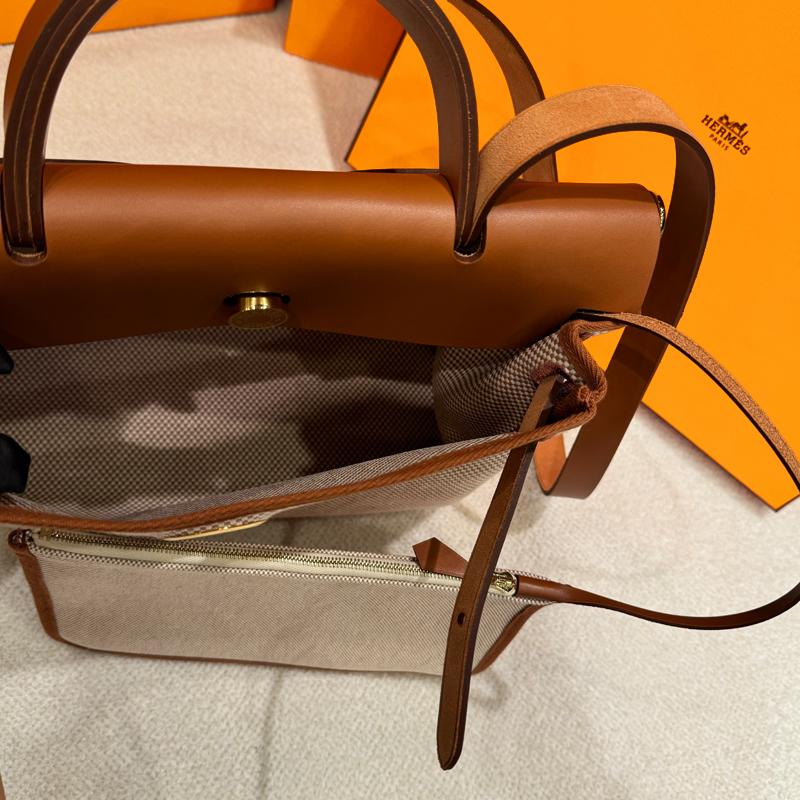 HERMES Herbag 31 Beige Canvas Hunter Leather Shoulder Bag Gold-Tone