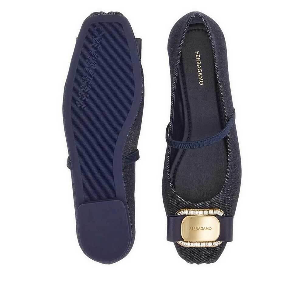 Ferragamo New Vara Plate Women’s Flat Shoes 01J182 777430