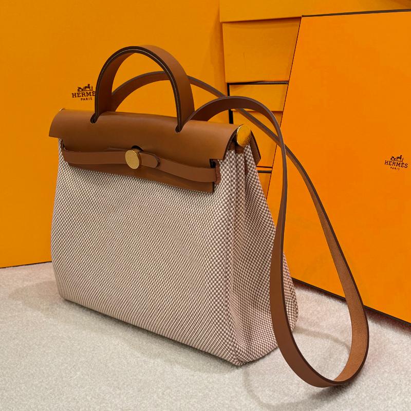 HERMES Herbag 31 Beige Canvas Hunter Leather Shoulder Bag Gold-Tone