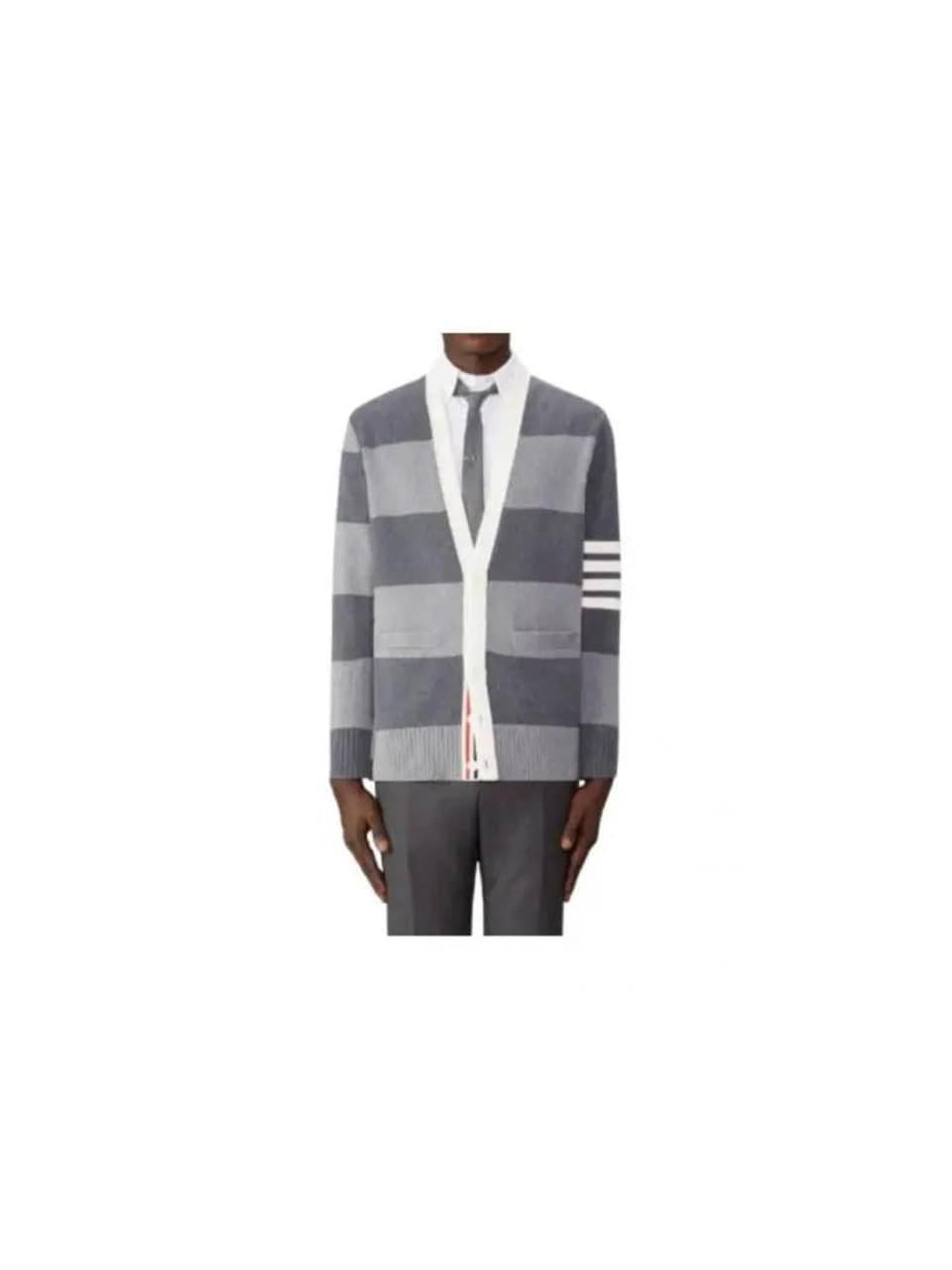 THOM BROWNE Cotton Rugby 4-Bar Rose Icon V-Neck Cardigan MKC543A Y3016 982