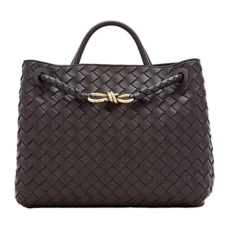 Bottega Veneta Andiamo Medium Leather Tote Bag Brown