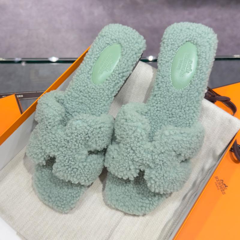 HERMES Mint Green Orelle Skin Oran Sandals Women