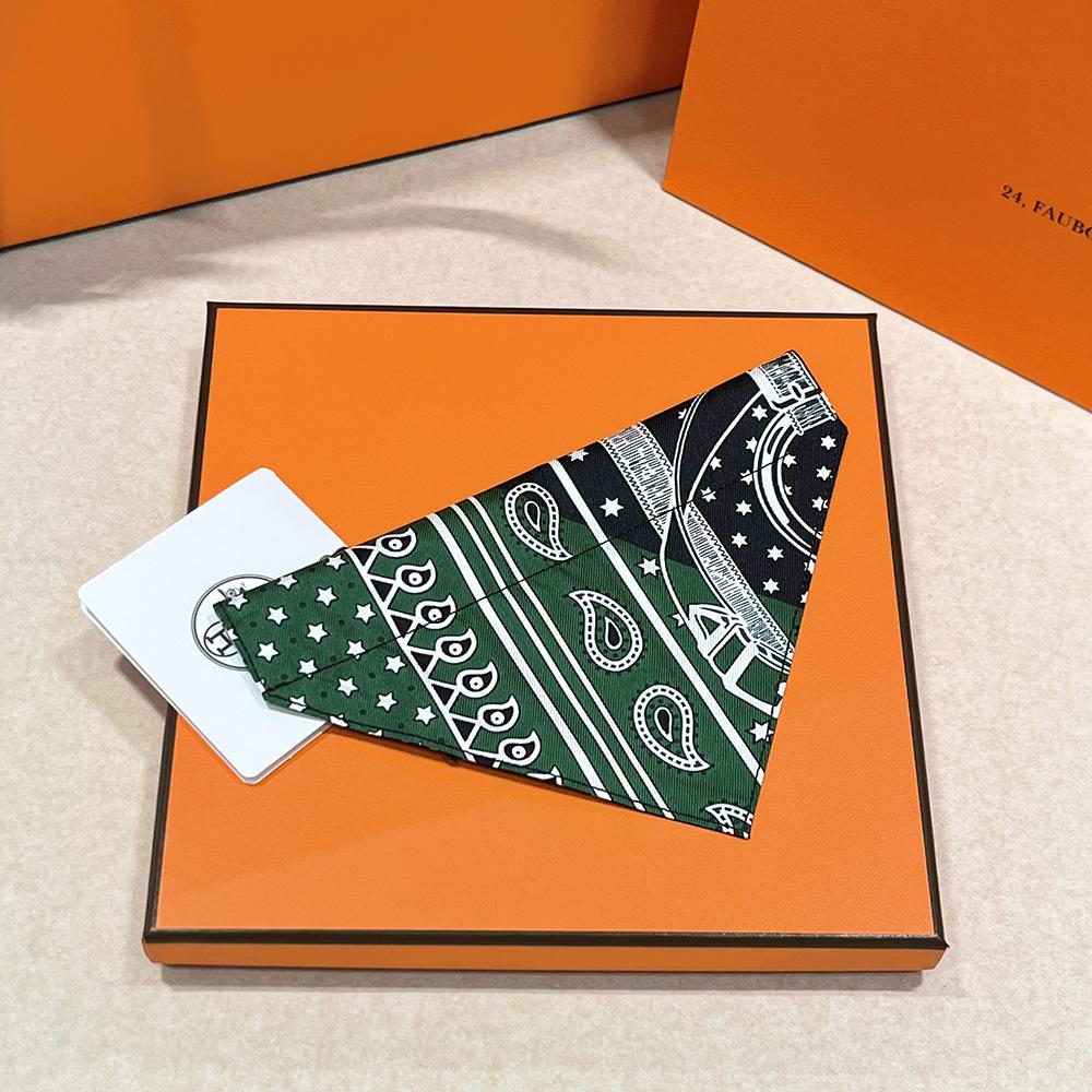 HERMES Green Black Dog Bandana Small Scarf Unisex Accessory