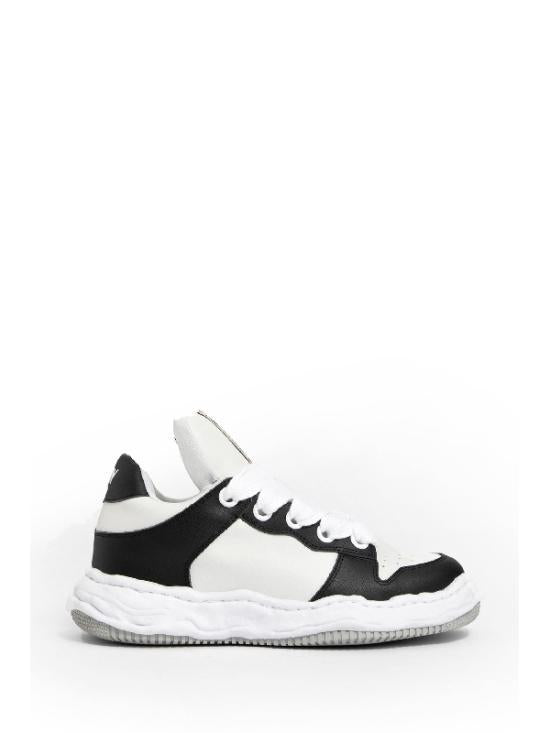Maison Mihara Yasuhiro Wayne Puffer OG Sole Leather Low-Top Sneakers Black/White