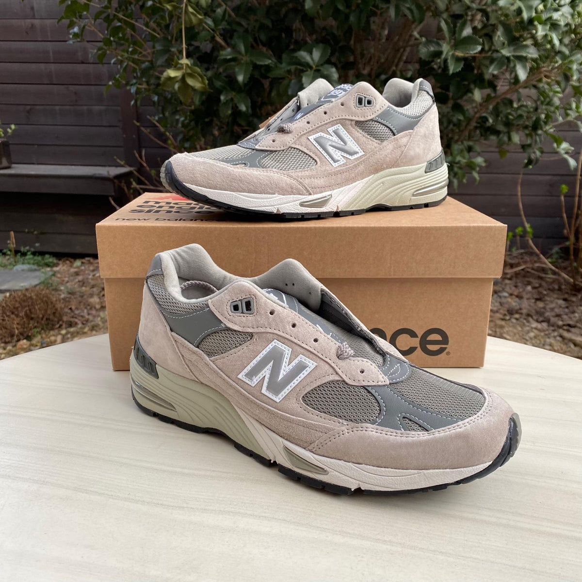 New Balance 991 Made in UK Grey Low Top Sneakers Men