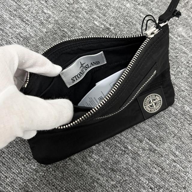 STONE ISLAND Coated Metal in Econyl Compass Pouch Passp K2S159500004 S0251 V0029