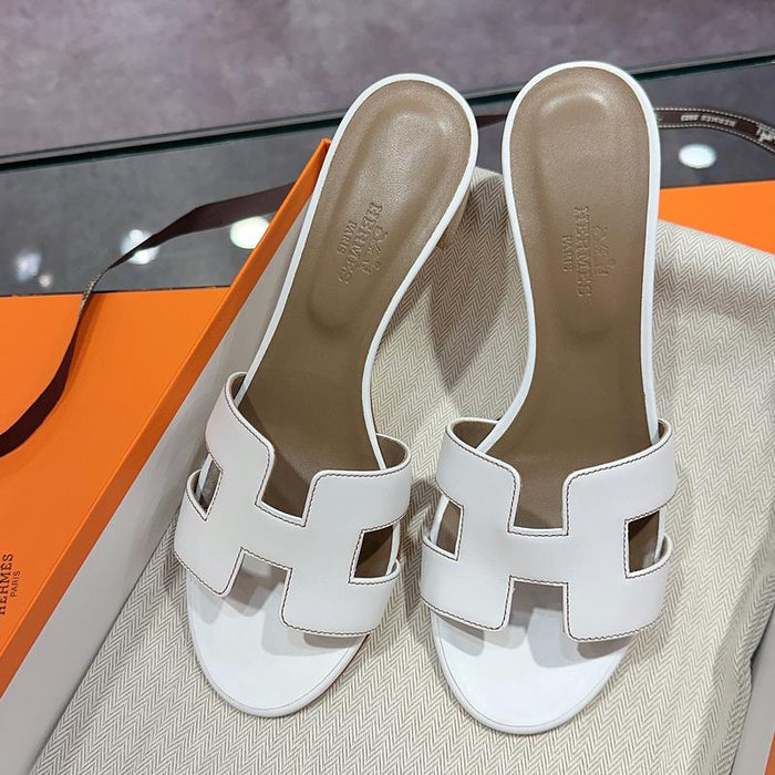 HERMES Oasis Sandals Calfskin Classic White Gold Black
