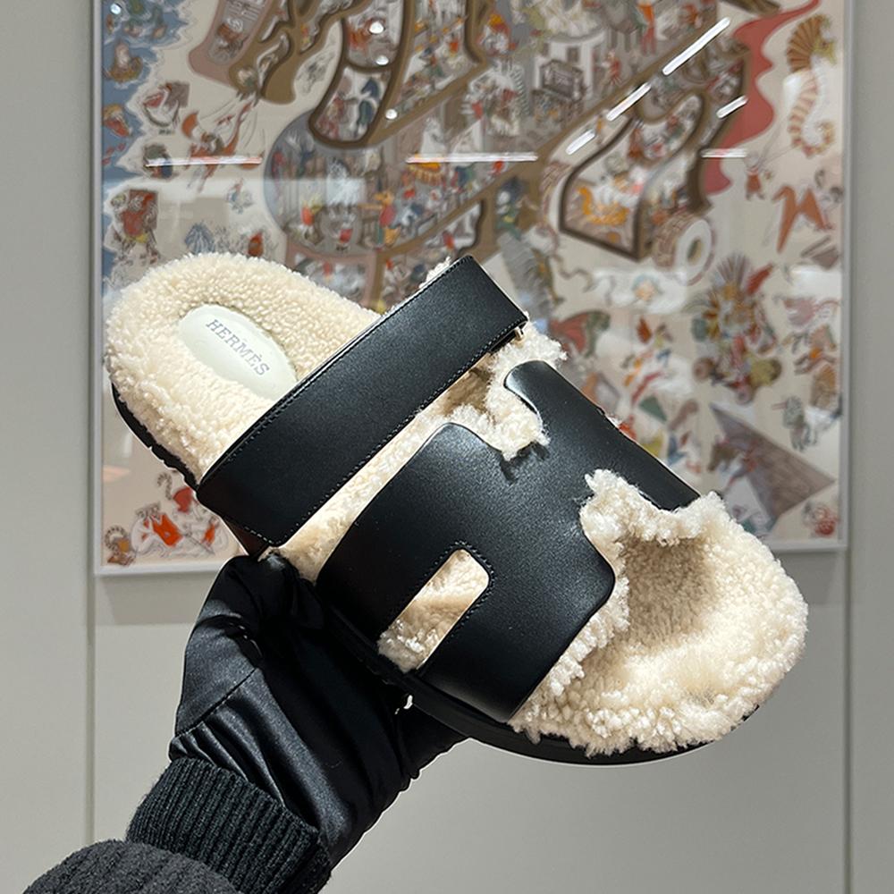 HERMES Shearling Chypre Sandals Suede Goatskin Black Ivory