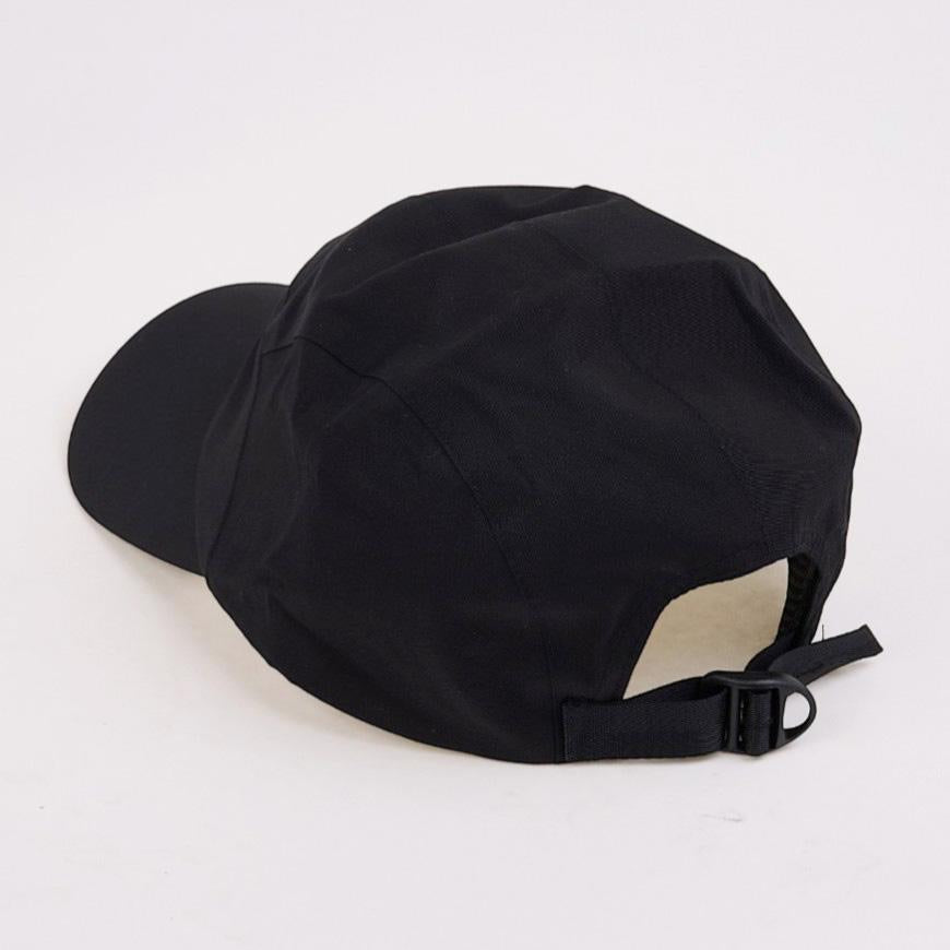 CP Company Men’s Metropolis Logo Cap 20CLAC046A 110542A 999