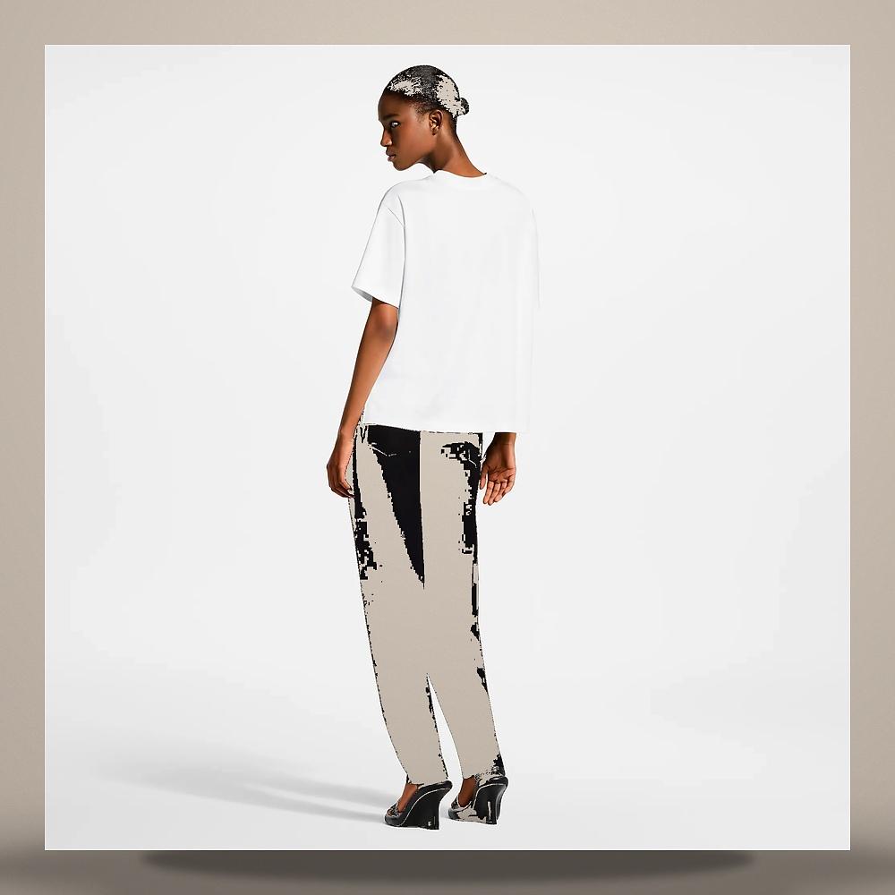 Louis Vuitton Women's Signature Block White T-Shirt 1AKEOI