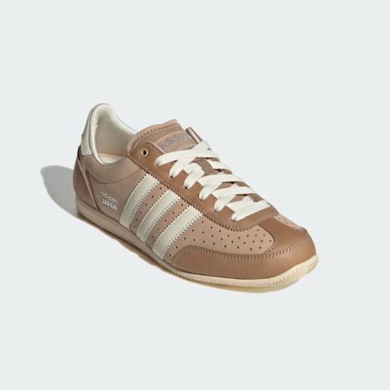 Adidas White Leather Low-Top Sneakers for Men JS0253 DOM