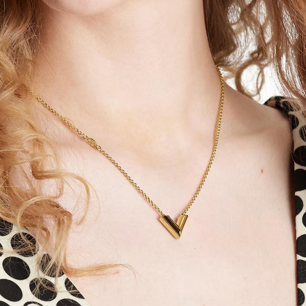 Louis Vuitton Essential V Women’s Necklace Gold Silver M00857 M63197