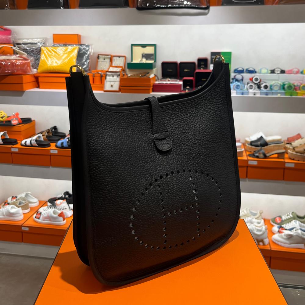 HERMES Clemence Leather Evelyne 29 Black Crossbody Bag Palladium Hardware