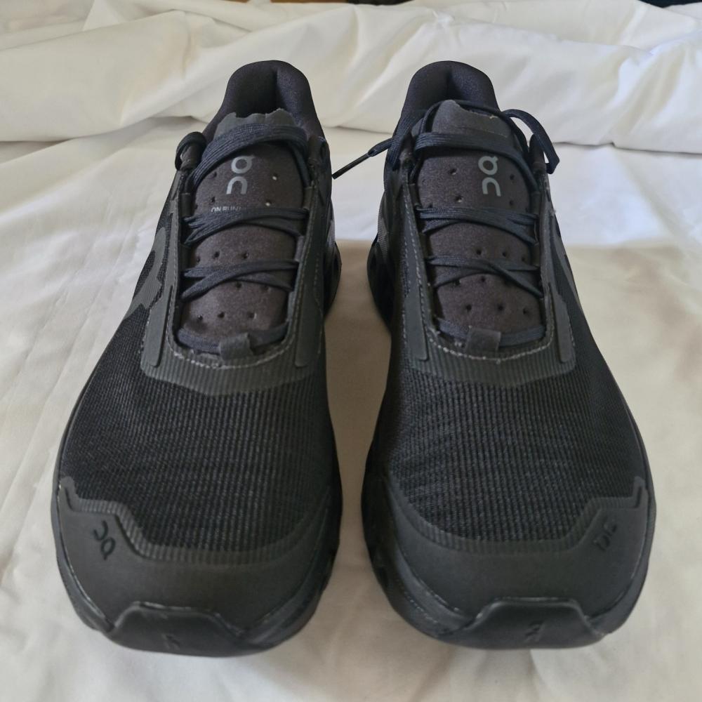 ON RUNNING Cloudmonster Void Black Running Shoes High-Top Sneakers