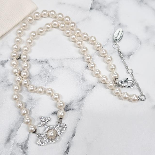 Vivienne Westwood Olympia Pearl Necklace
