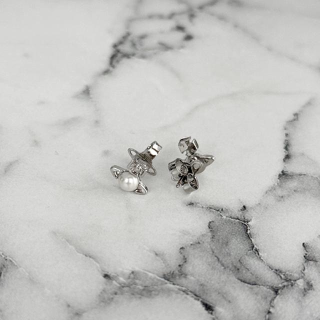 Vivienne Westwood Balbina Pearl Earrings Silver Tone