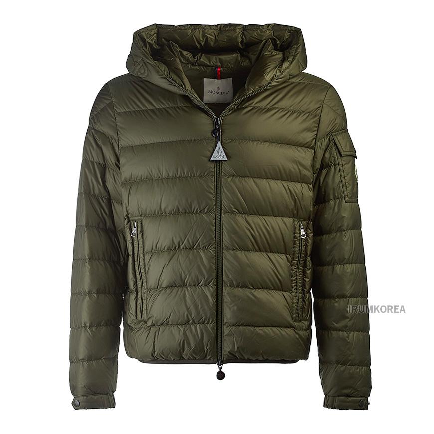 Moncler Naja Short Down Puffer Jacket for Men 1A00009 597YF 825