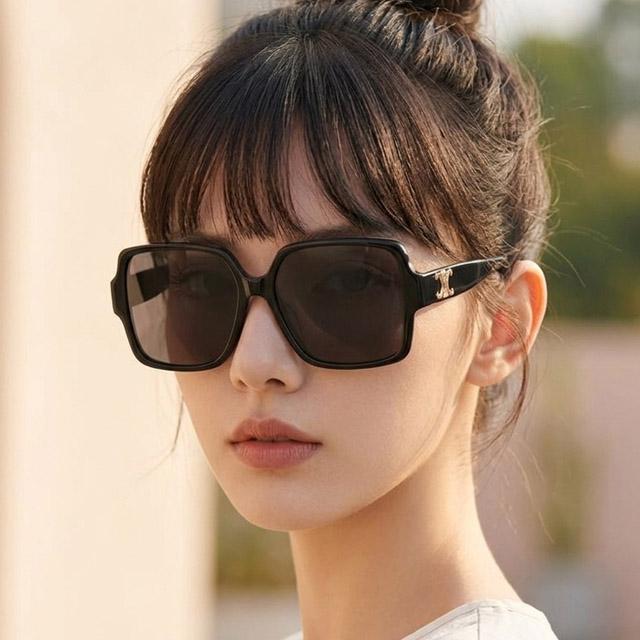 CELINE Triomphe 16 Oversized Square Acetate Unisex Sunglasses CL40316U 01A