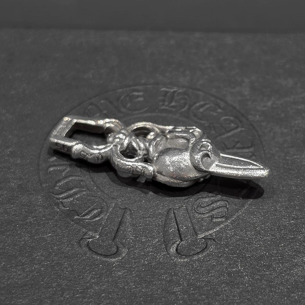 Chrome Hearts Heart Dagger Pendant Charm Necklace Unisex