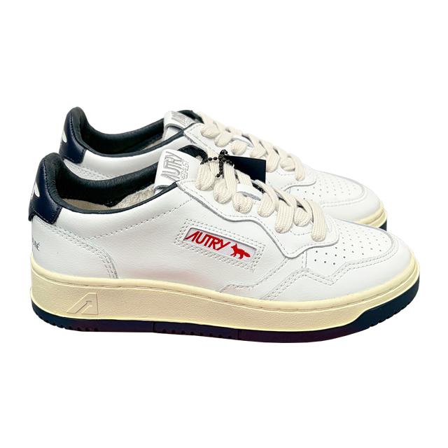 AUTRY x Maison Kitsuné White Navy Leather Medalist Low Sneakers AULWMK01