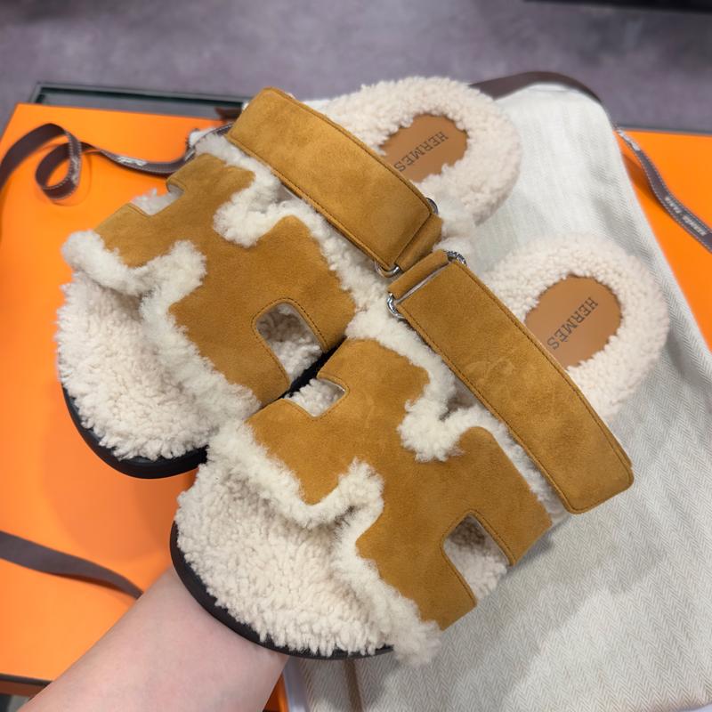 HERMES Shearling Chypre Sandals Suede Goatskin Woolskin Natural Ecru Women