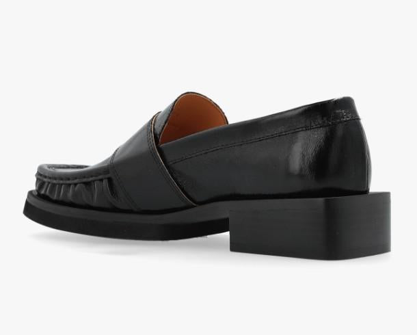 GANNI Feminine Buckle Loafers s2534