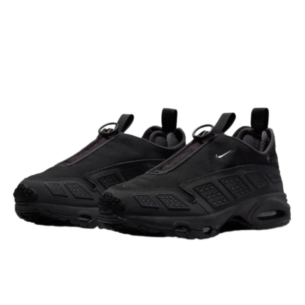 Nike Air Max GORE-TEX Black and Dark Low Top Sneakers FZ4238 001