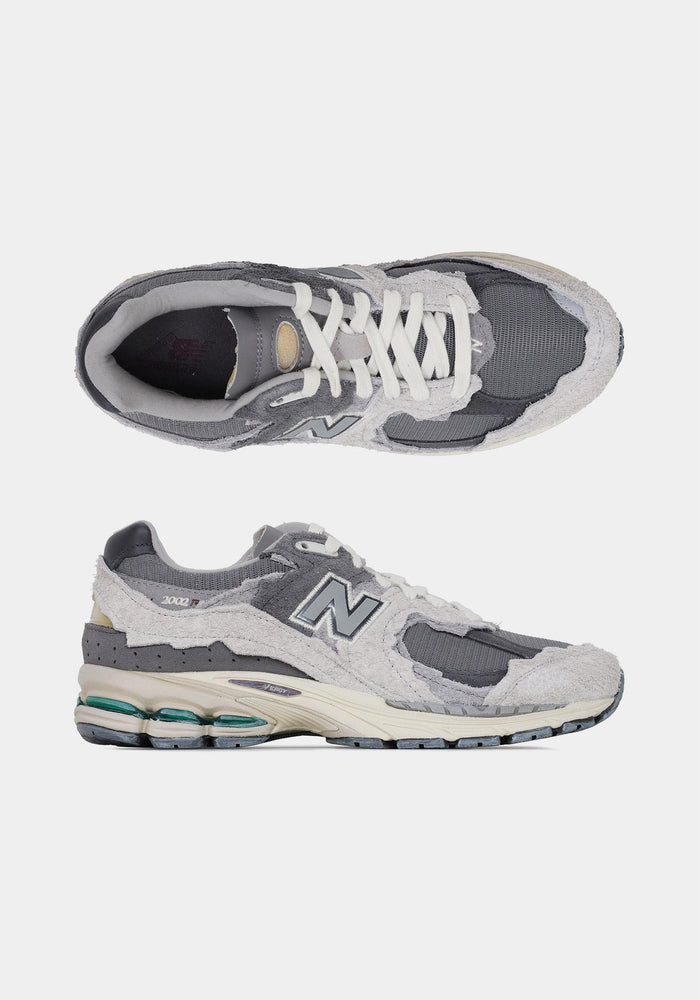 New Balance Rain Cloud Suede Mesh 2002R Protection Pack Low Sneakers