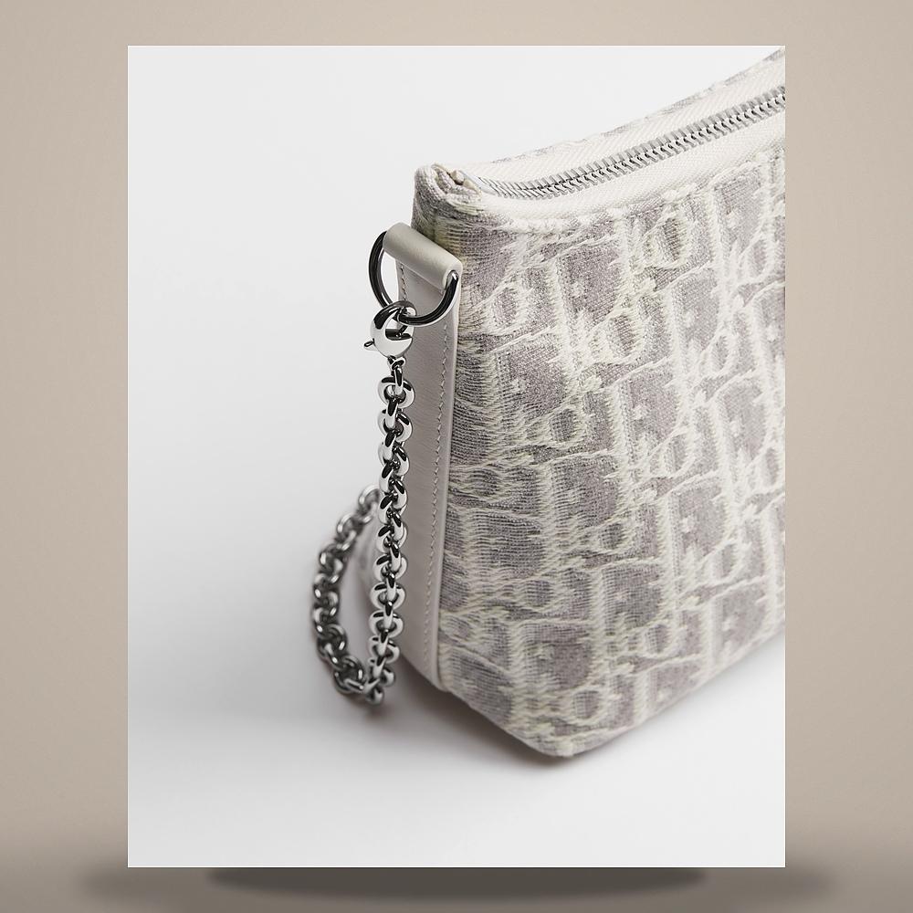 DIOR 30 Montaigne Diorling Chain Bag Mini Latte Gray Oblique Jacq S4309PTZQ M074