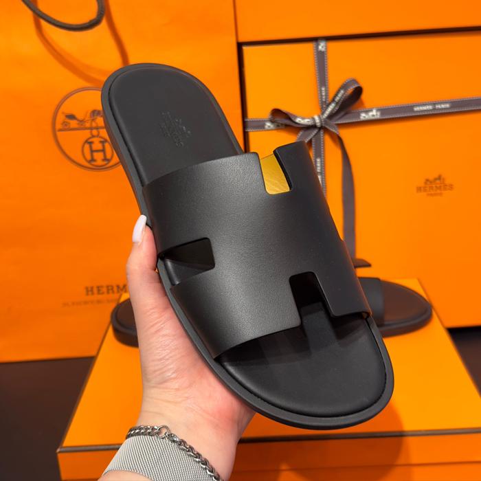 HERMES Izmir Calfskin Classic Black Sandals for Men