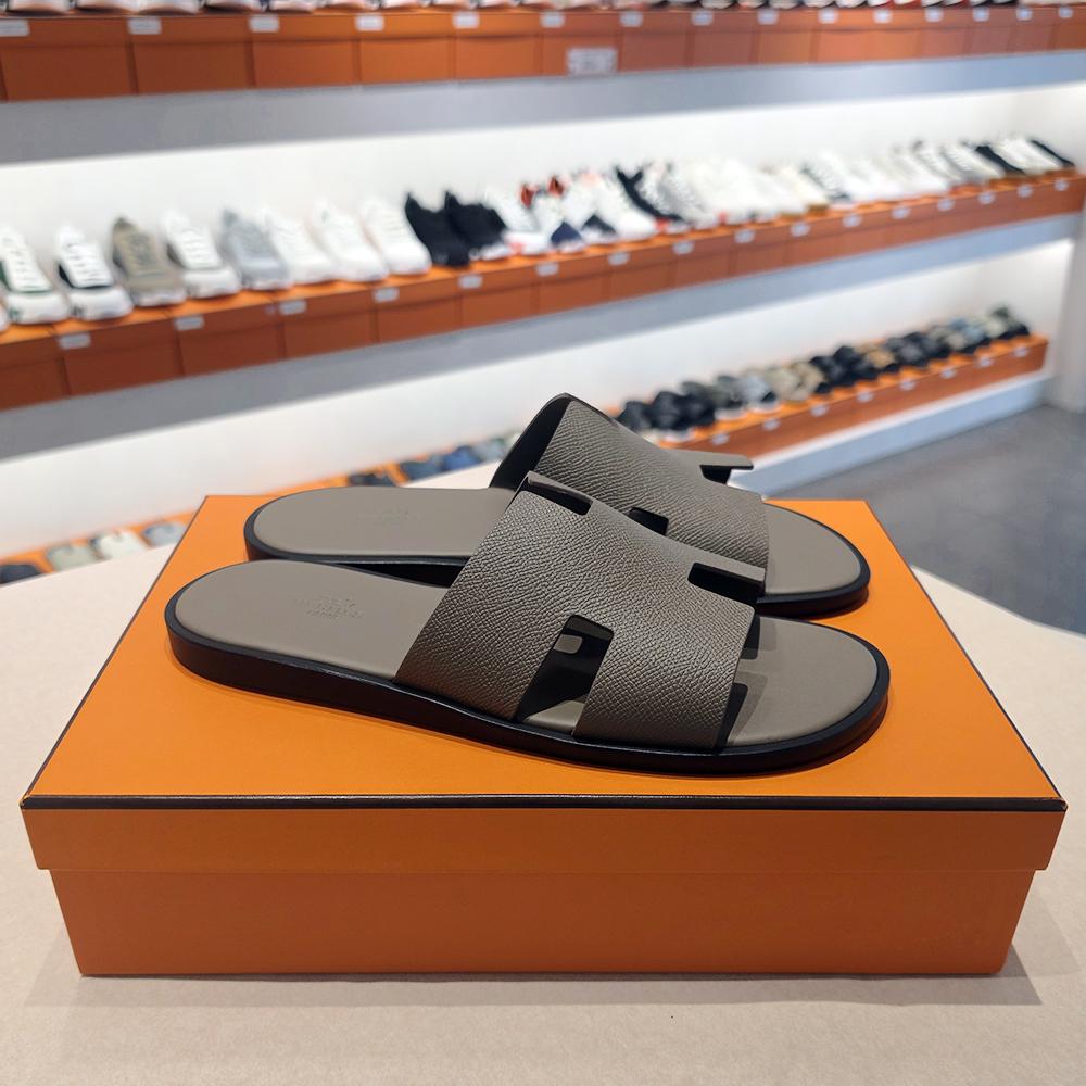 HERMES Men Izmir Slide Sandals Etoupe Leather Slippers