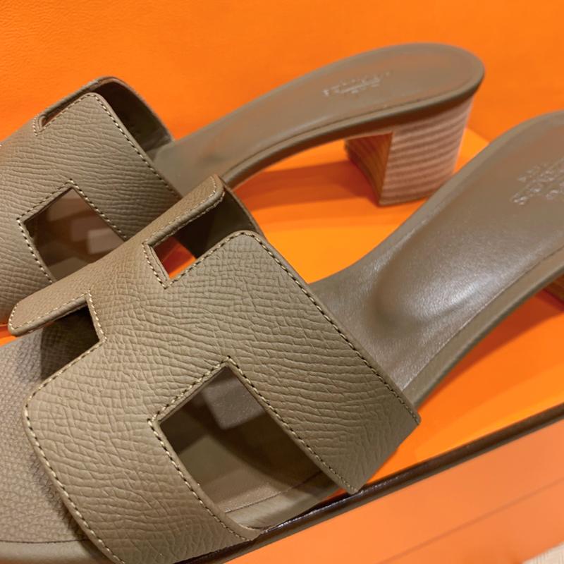 HERMES Etoupe Epsom Calfskin Oasis Sandals Women