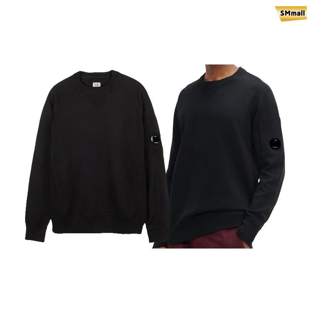 CP Company Men's Black Arm Lens Patch Crewneck Knit Sweater 11CMKN098A 005805G