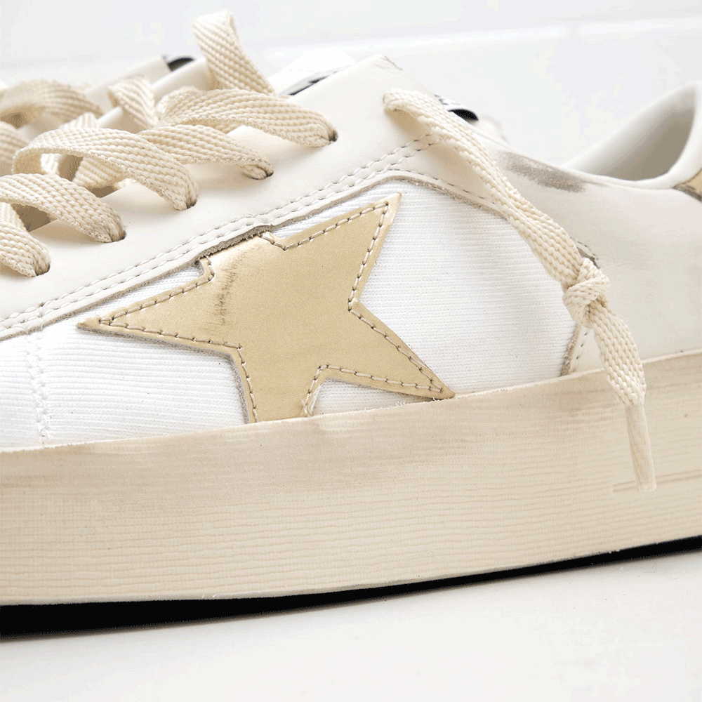 GOLDEN GOOSE Star Detail Gold Low-Top Sneakers Women