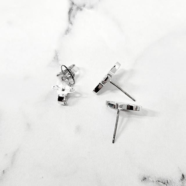 Vivienne Westwood Marinetta Earrings Silver-Tone Studs 6201038F 02P019 P019