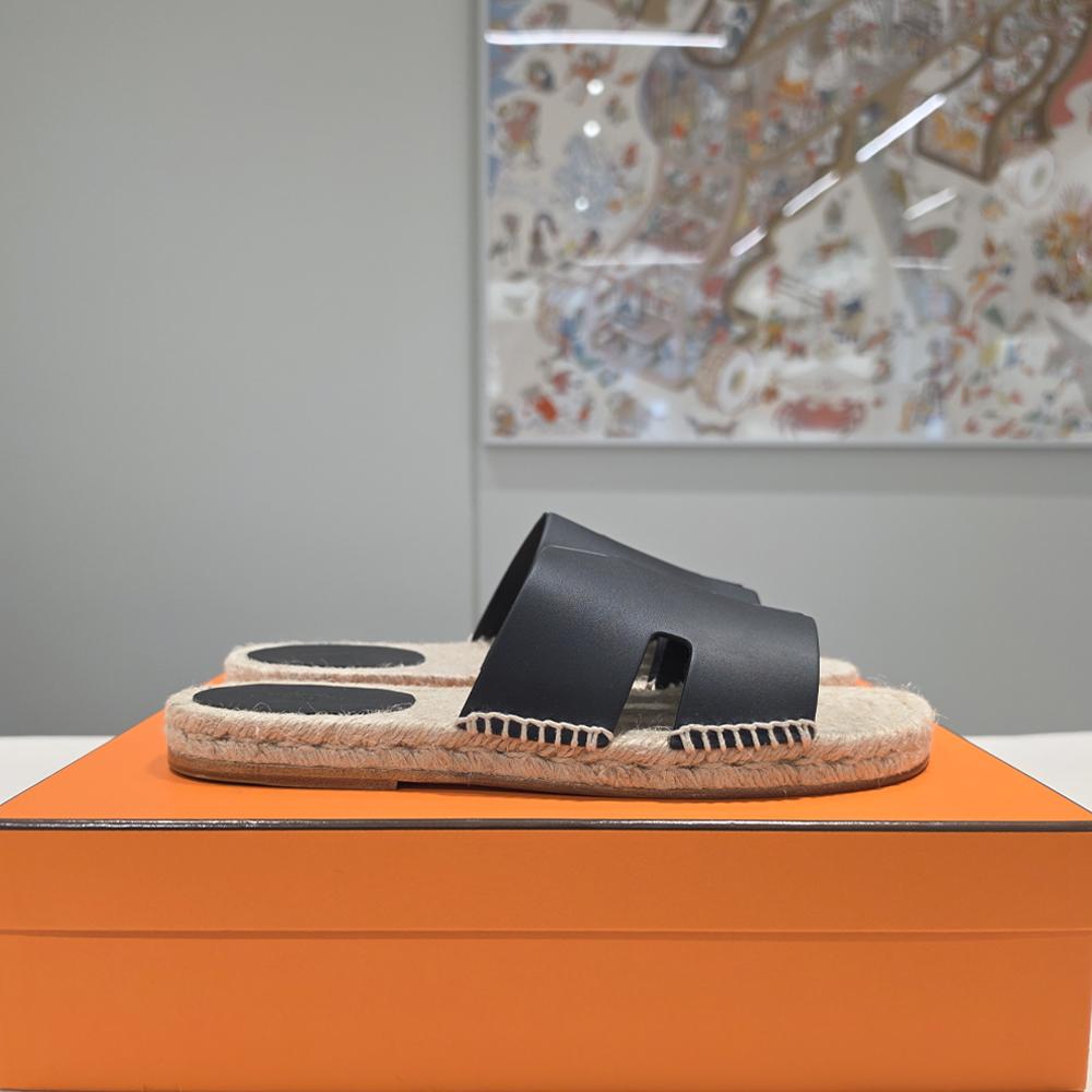 HERMES Men’s Suede Goatskin Antigua Espadrille Slippers Black